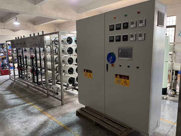 超純水中的TOC如何降到小于5PPb？